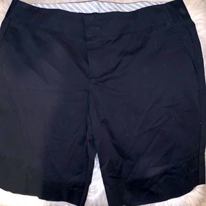 GAP (10) Navy Blue, Khaki Bermuda shorts